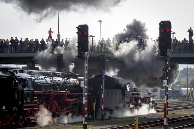 Historische Dampflok auf dem Gelände des DDM