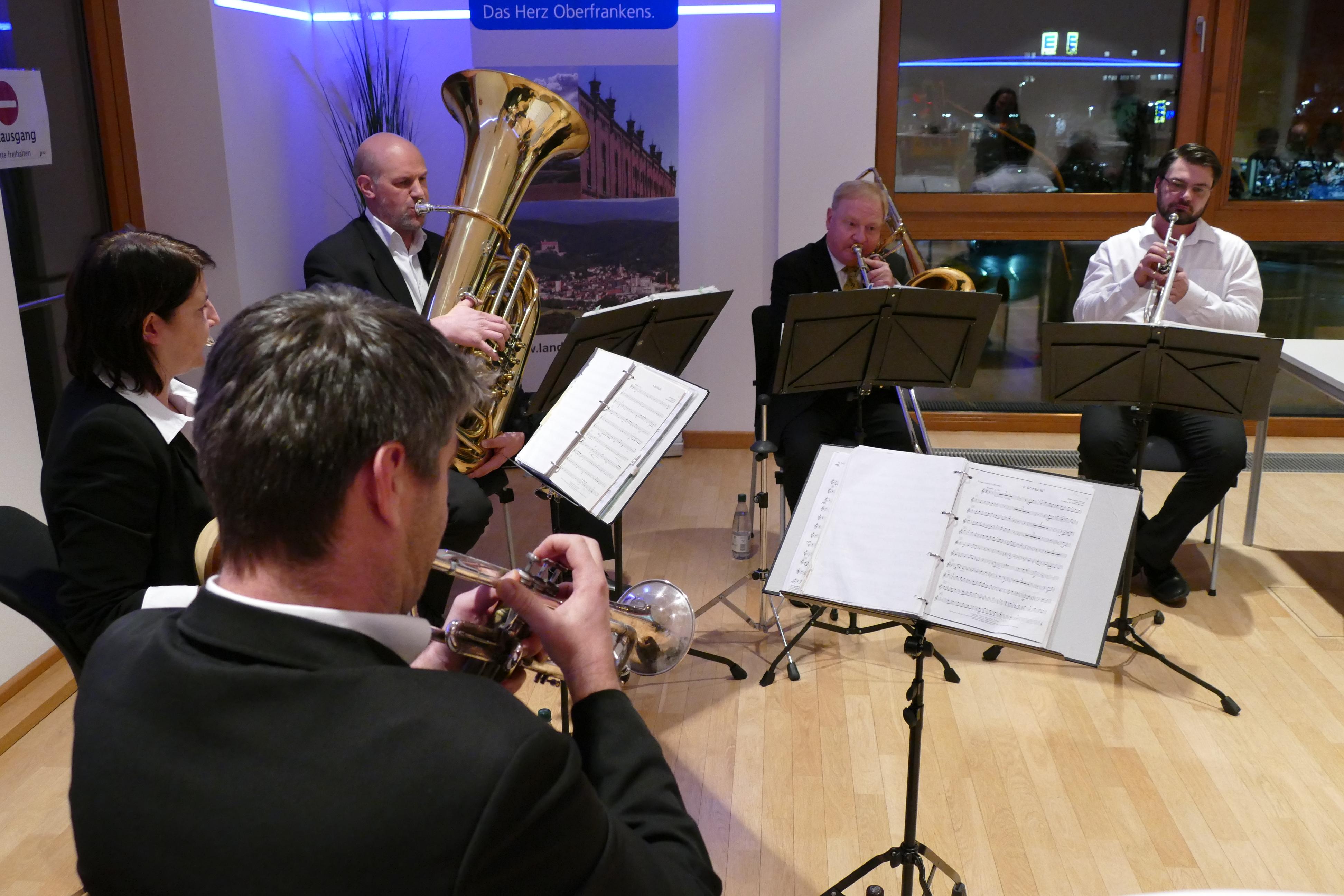 Bläserquintett beim Spielen